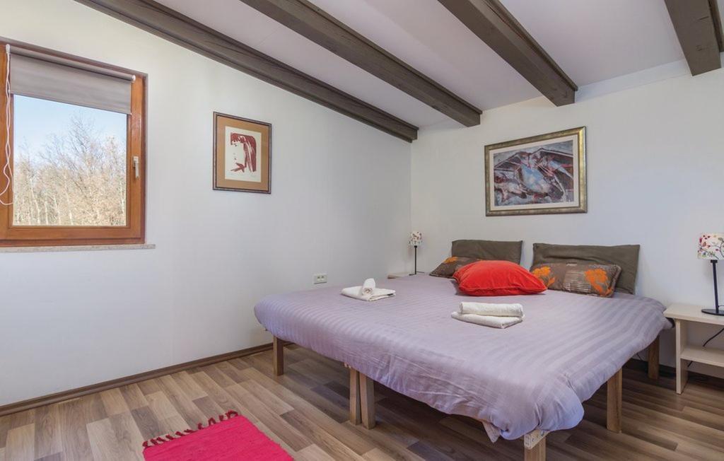 Vacation Home Latini Hum Eksteriør billede