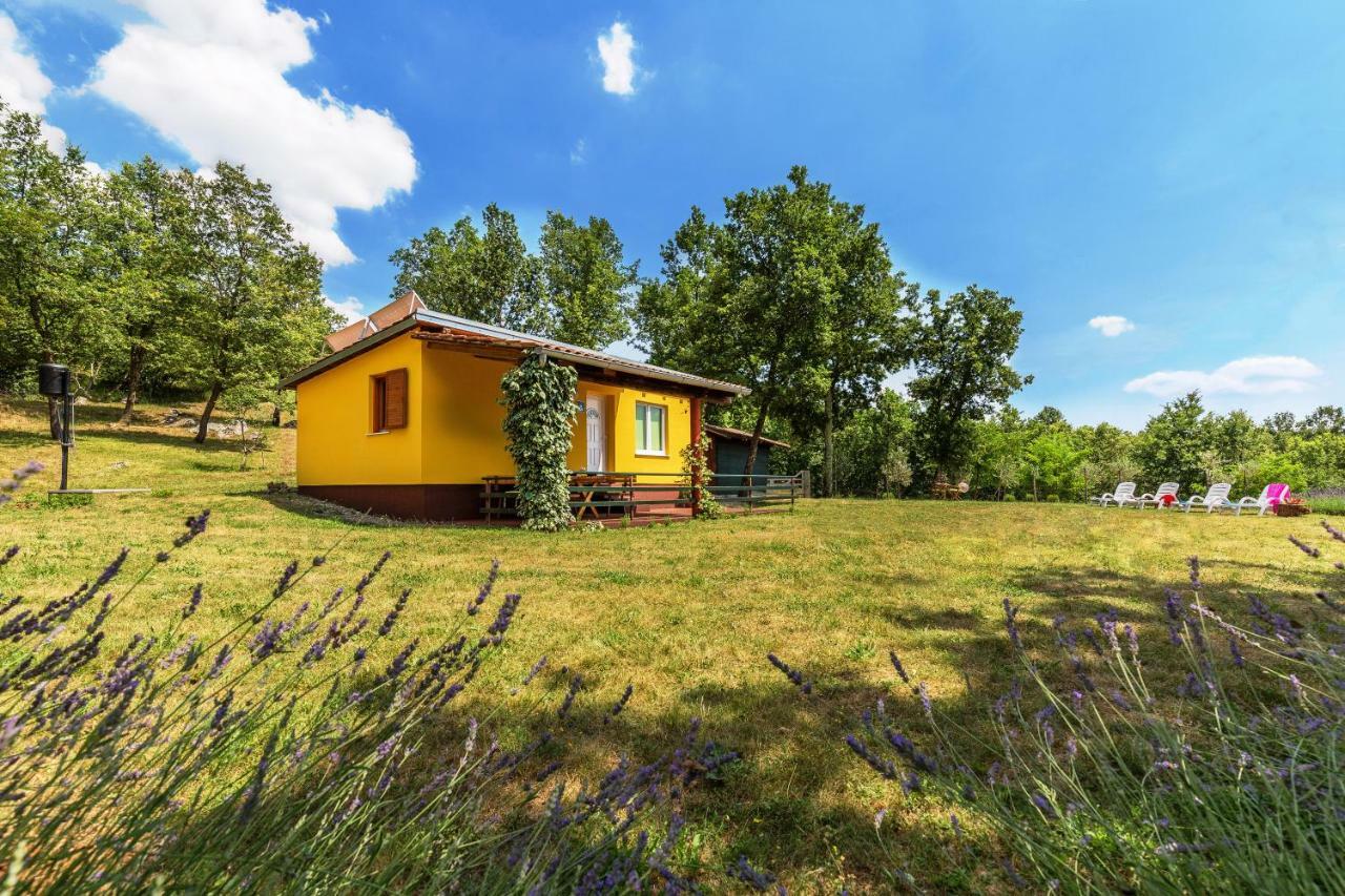 Vacation Home Latini Hum Eksteriør billede